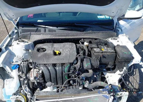 2022 Kia Forte Lxs z USA, uszkodzony, nr VIN 3KPF24AD8NE455481